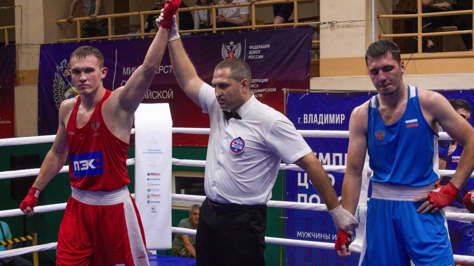 ЛУЧШИМ НА ЧЕМПИОНАТЕ ПО БОКСУ СТАЛ СПОРТСМЕН РОТЫ ЦСКА Г. БАЛАШИХА