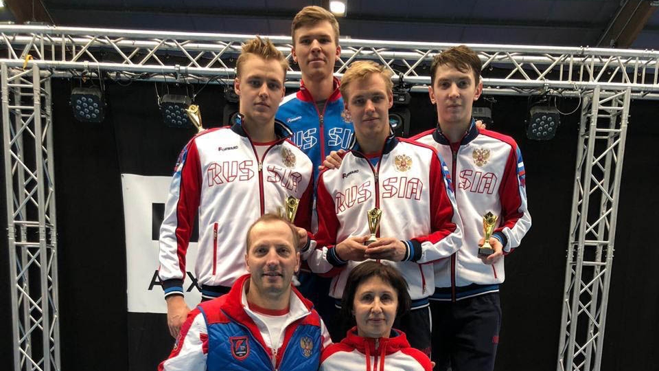 Армейские рапиристы Иван Трошин и Антон и Кирилл Бородачевы – победители юниорского этапа Кубка мира по фехтованию в команде