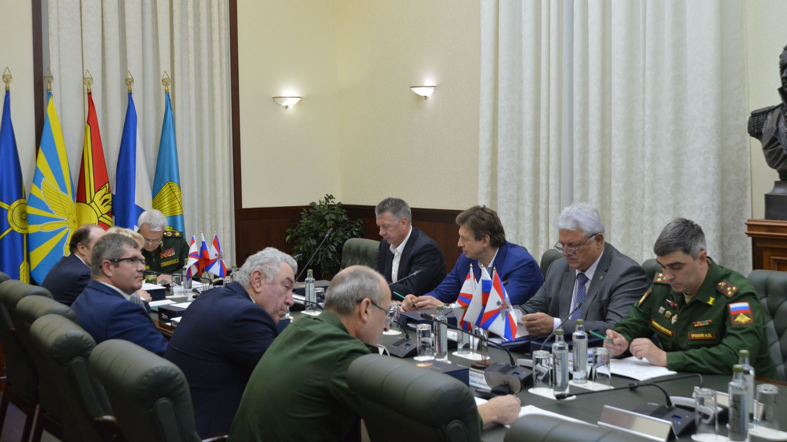 В Национальном центре управления обороной состоялось заседание наблюдательного совета ЦСКА