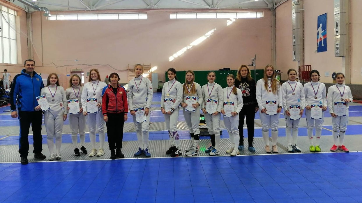 Фехтовальщики спортшколы ЦСКА/Самара стали победителями и призерами Первенства Самарской области и отобрались на Первенство России