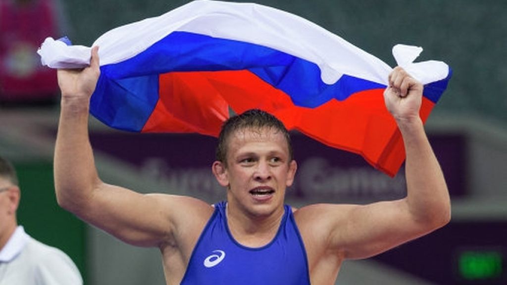 В первый день турнира «Иван Поддубный» армеец Евгений Салеев выиграл «бронзу»