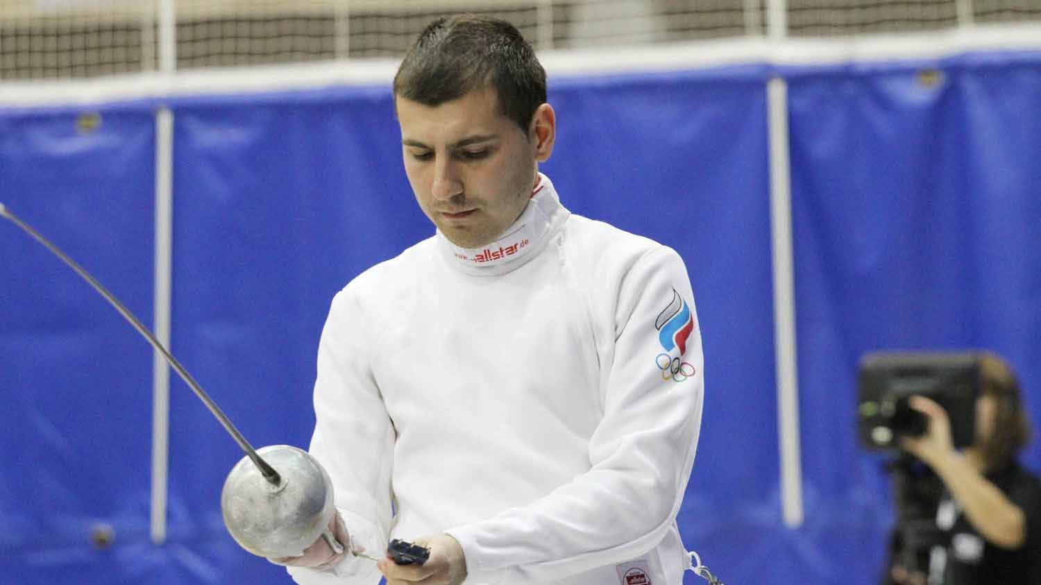 Армейцы захватили лидерство на Региональном чемпионате СИЗМ по фехтованию