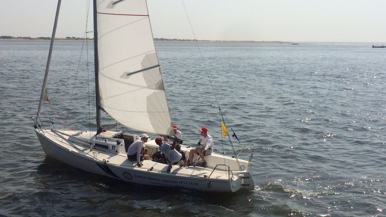 Яхтсмены ЦСКА вышли в полуфинал 49-го чемпионата мира CISM по парусному спорту