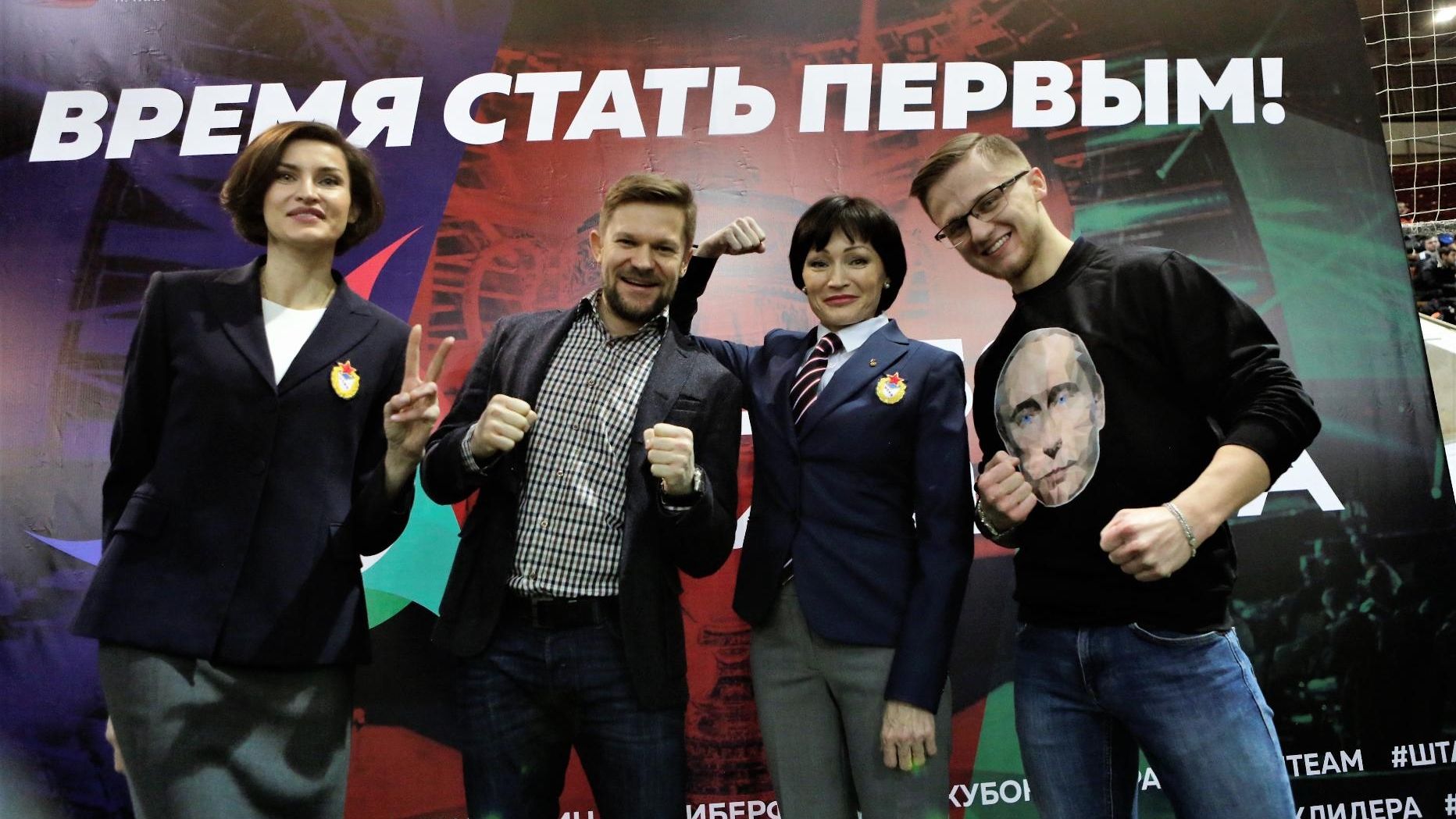 В манеже ЦСКА прошли студенческие соревнования по мини-футболу "Кубок Лидера".