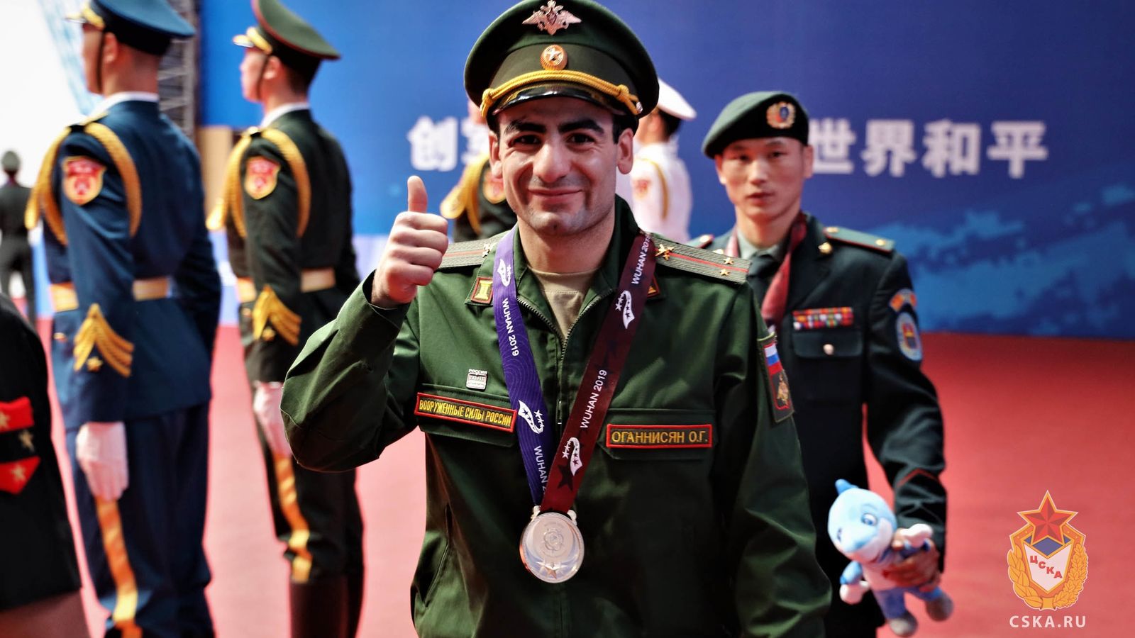 С Днем рождения Овик Оганнисян!