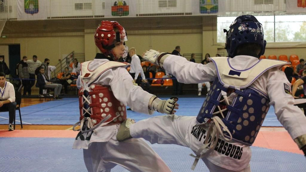 Серебряную и бронзовую медали «Кубка Новгородского Кремля» по тхэквондо завоевали спортсменки санкт-петербургской спортивной школы ЦСКА