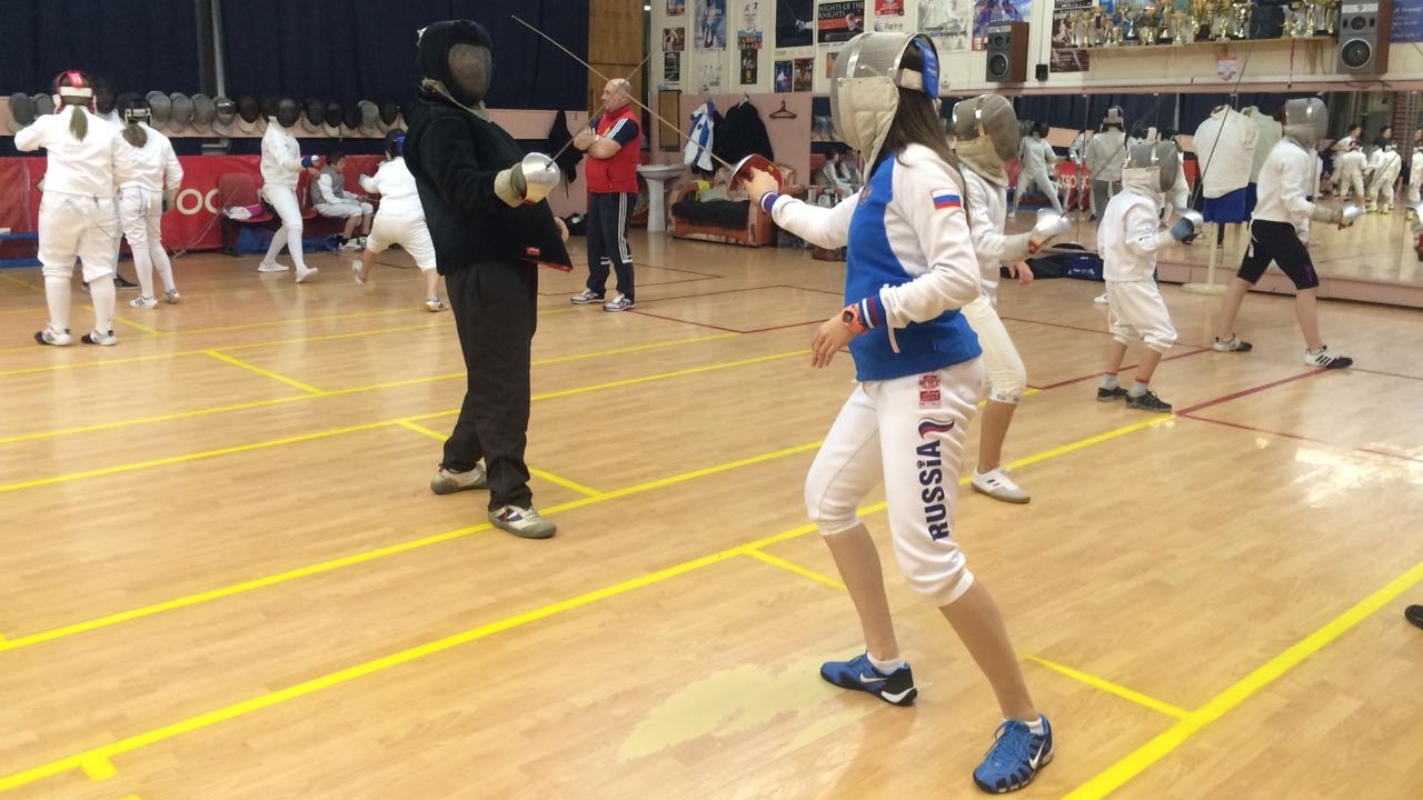 Армейская саблистка Ольга Никитина — победительница этапа Кубка мира среди юниоров в Германии