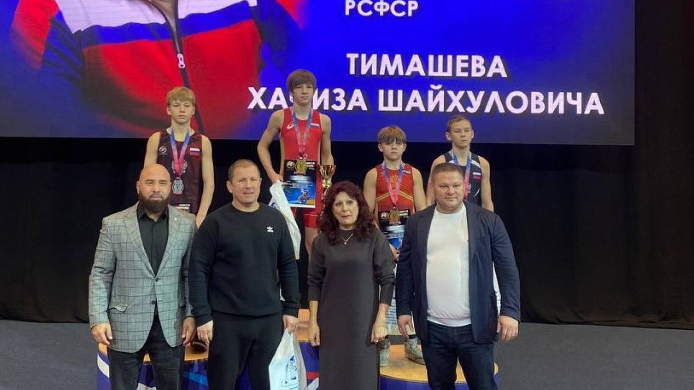 Золото, серебро и бронзу добавили в копилку ЦСКА борцы Самарской армейской спортивной школы