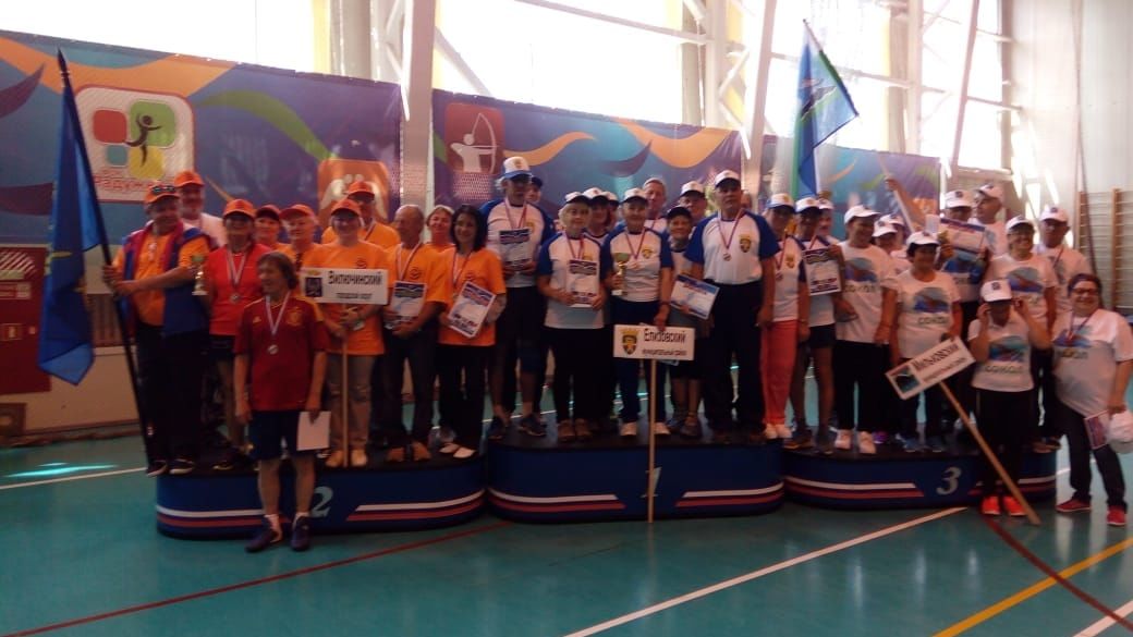 На Спартакиаде пенсионеров Камчатского края отличилась начальник АХО Спортивно-оздоровительного комплекса г. Вилючинск филиала ЦСКА г. Хабаровск