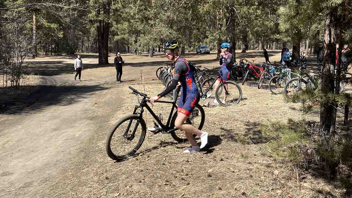 В ходе Первенства посвященного 100-летию ЦСКА триатлонисты СШ (ОРК) СЦ (г. Чита) филиала ЦСКА/Хабаровск завоевали 20 медалей