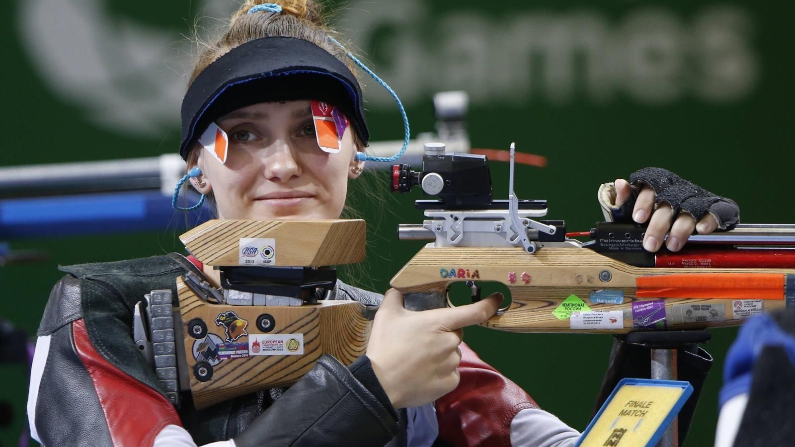 Армейские спортсменки Юлия Каримова Анастасия Галашина и Дарья Вдовина завоевали золотые медали ЧЕ-2017