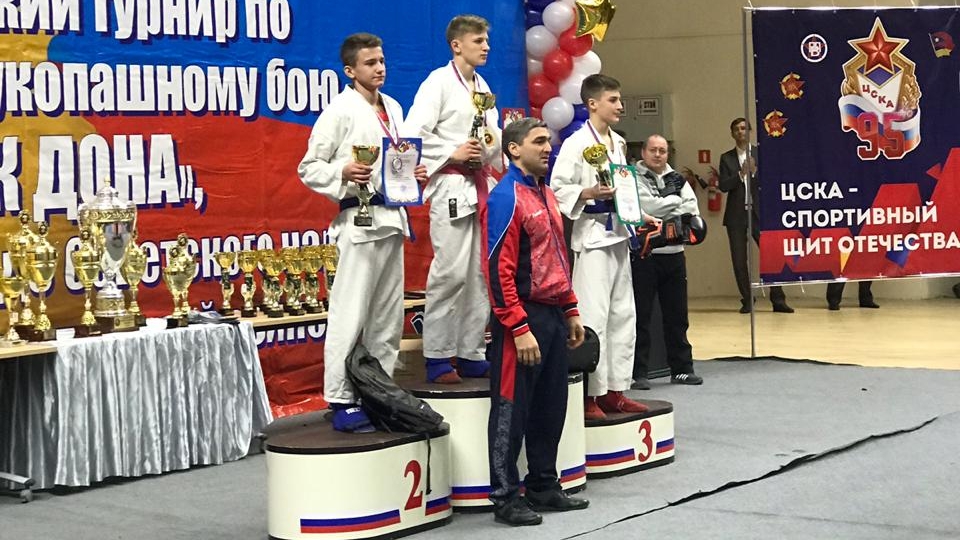 Олимпийский чемпион Вартерес Самургашев принял участие в церемонии награждения на Всероссийском турнире по армейскому рукопашному бою