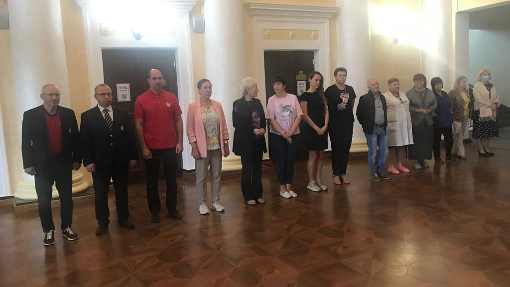 В филиале ЦСКА/Хабаровск прошло занятие с гражданским персоналом и работниками спорткомплекса (плавательного) по РХБЗ