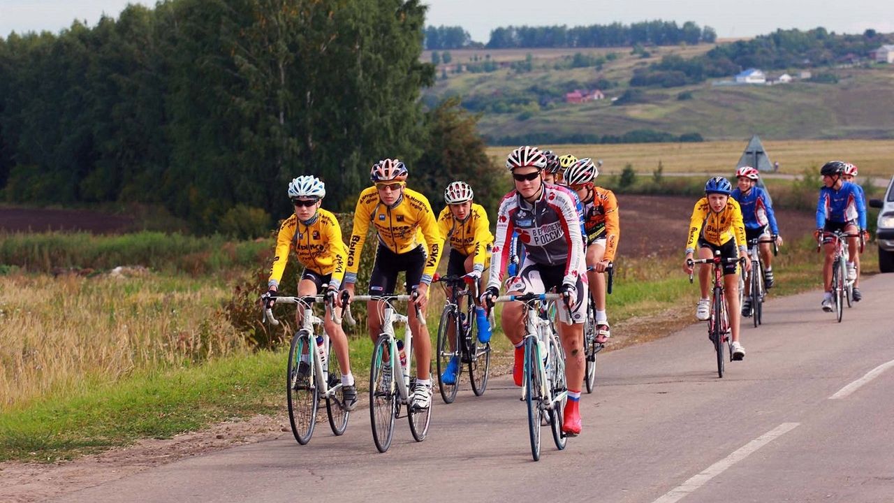 Рядовой спортроты ЦСКА/Самара велогонщик Евгений Зотов выиграл «серебро» первенства России