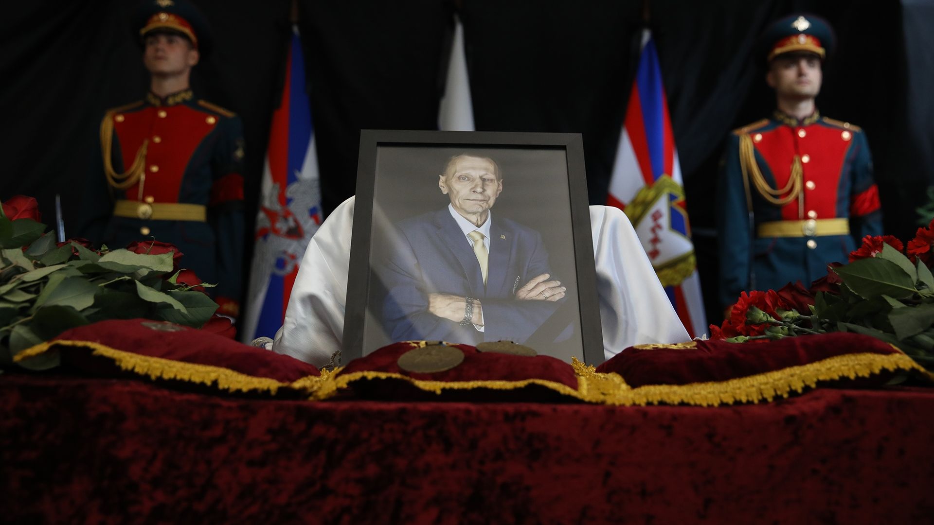 В Москве простились с легендарным армейским хоккеистом Александром Гусевым