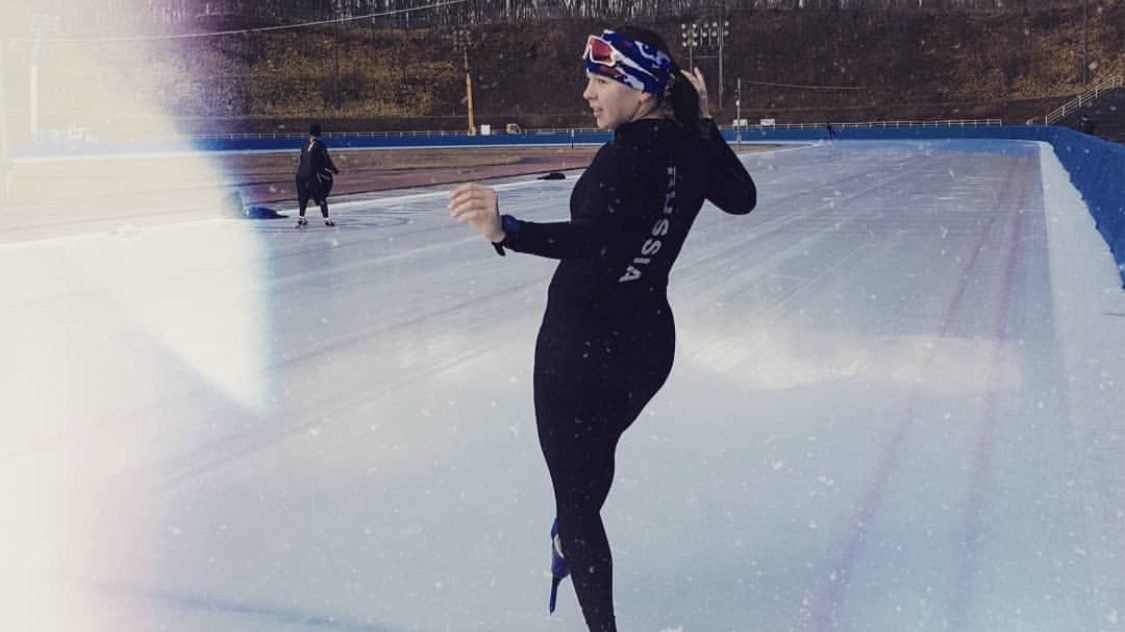 «Девчонки приехали на сбор в хорошей форме»: Сергей Клевченя рассказал о подготовки армейской конькобежки Дарьи Качановой на самоизоляции