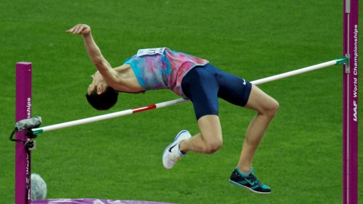 Армейский прыгун в высоту Данил Лысенко – серебряный призер турнира в Венгрии