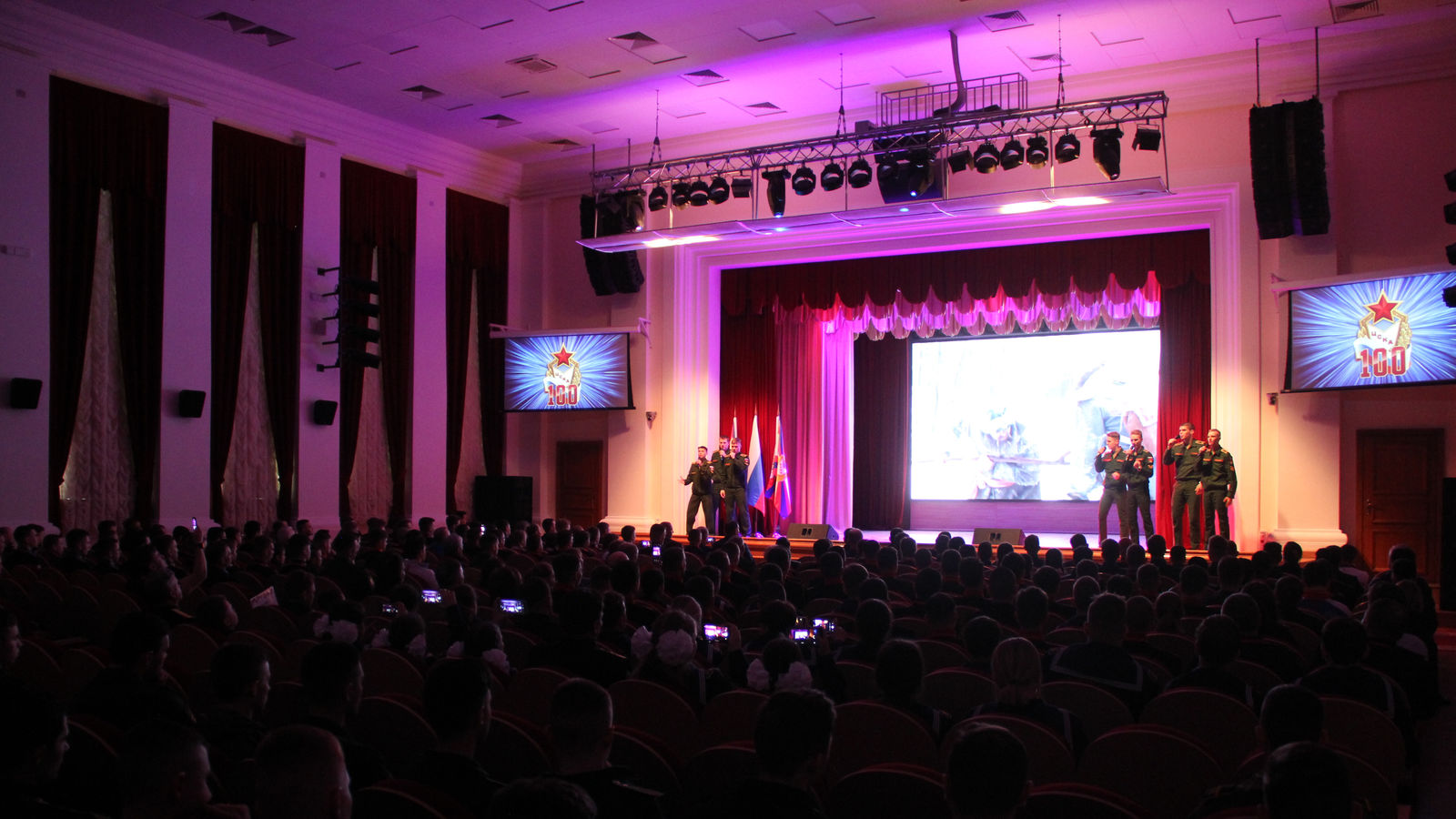 В Санкт-Петербурге состоялась торжественная церемония открытия Первенства ВС РФ по пулевой стрельбе среди общеобразовательных организаций МО РФ