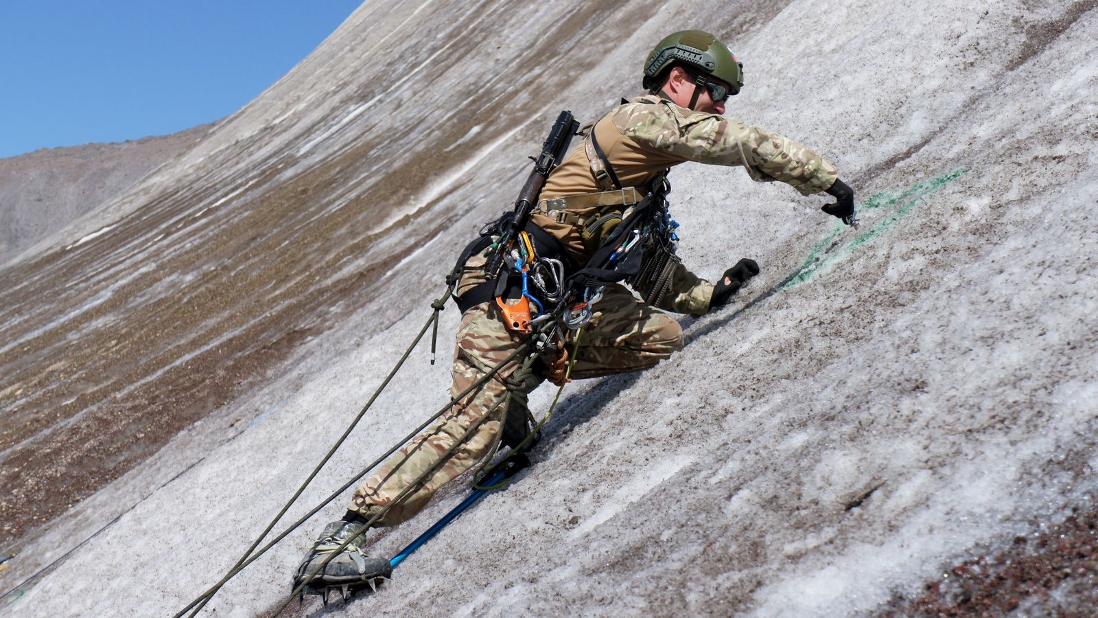 В Терсколе стартовал Кубок ВС РФ по альпинизму «Эльбруссиада»