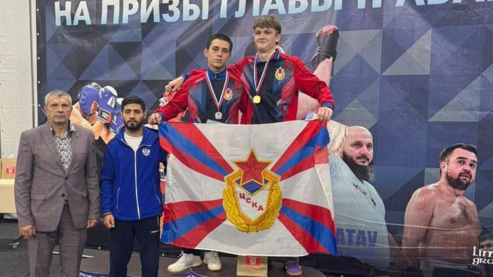 Кикбоксеры спортивной школы «ЦСКА-Хакасия» завоевали 32 медали открытых соревнований