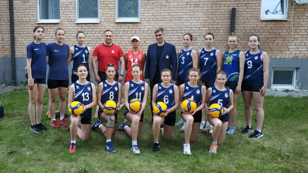Волейболистки спортшколы г. Абакан ЦСКА/Самара проходят учебно-тренировочный сбор на базе «Гребная»