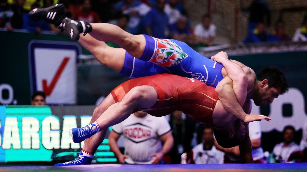 Сборная России по греко-римской борьбе вышла в финал КМ-2017 в Иране