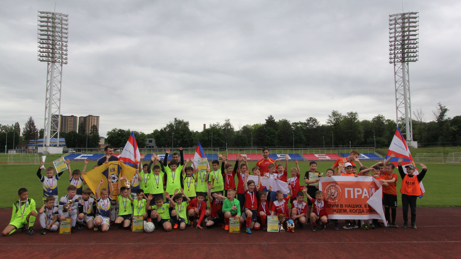 «Наше лето-наш футбол» - с таким девизом в филиале ЦСКА (г. Ростов-на-Дону) отметили День защиты детей