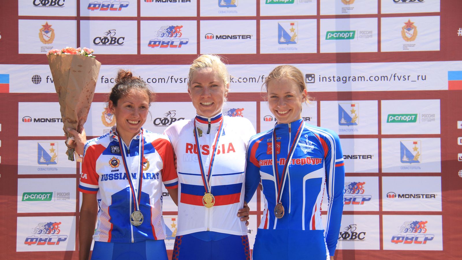 Армейская велогонщица Наталья Боярская — серебряный призер чемпионата России на шоссе