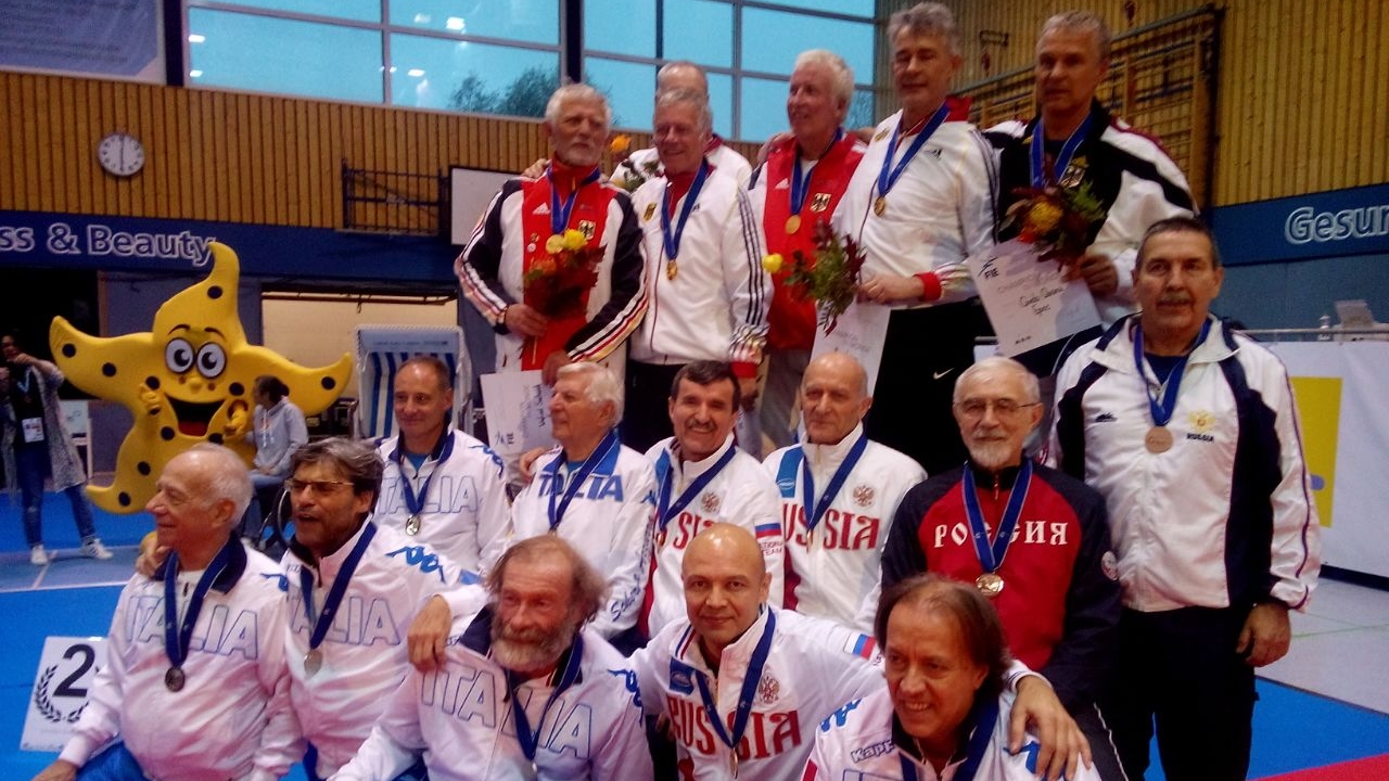 Гари Афтандилов (ЦСКА) завоевал бронзу на чемпионате мира среди ветеранов по фехтованию