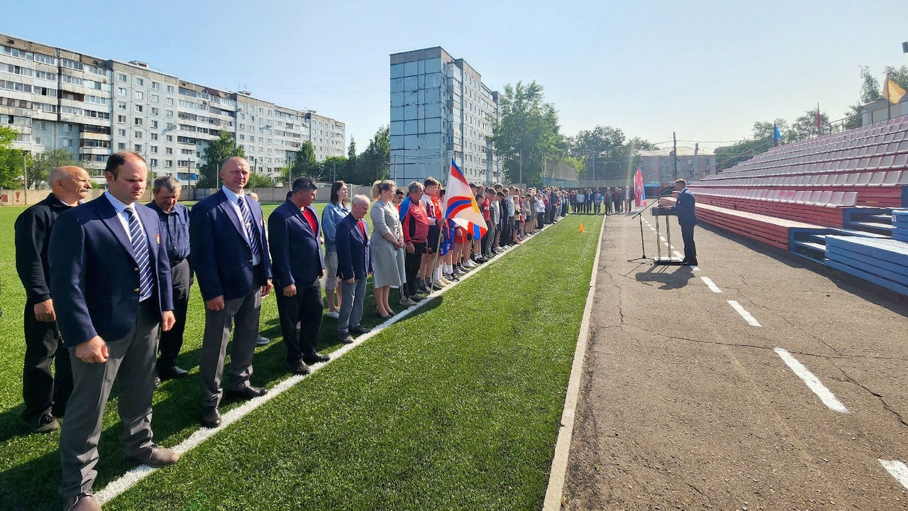 В филиале ЦСКА/Смоленск прошла торжественная церемония поднятия Государственного Флага РФ посвященная началу летнего периода обучения