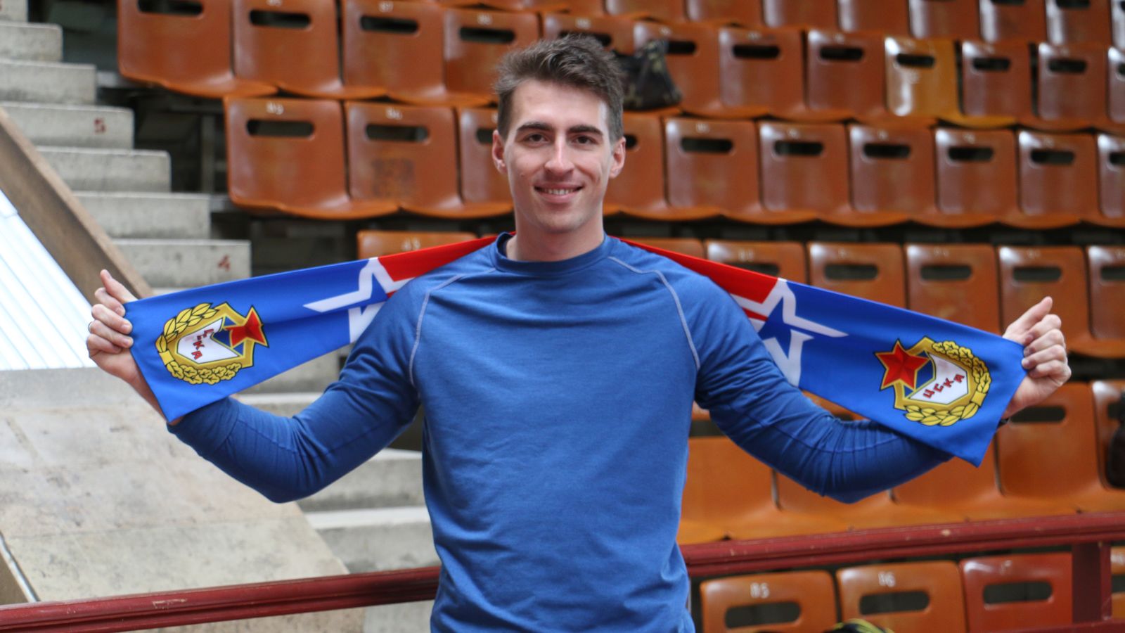 Чемпион мира из ЦСКА Сергей Шубенков провел зарядку для офицеров ВКС