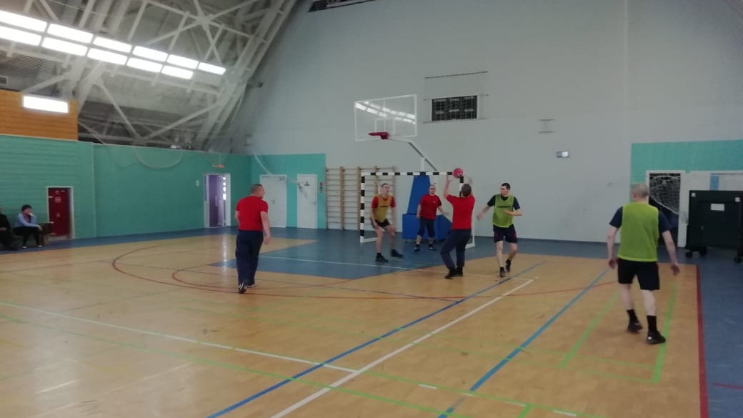 В СК «Океан» (г. Вилючинск) филиала ЦСКА г. Хабаровск прошли соревнования по игровым видам спорта среди военнослужащих