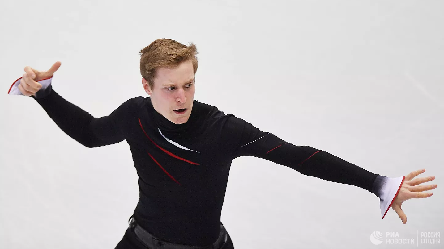 Армейский фигурист Артур Даниелян покажет короткую программу на Чемпионате Европы 29-м Александр Самарин – 30-м