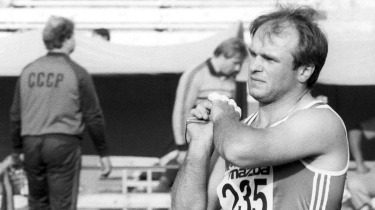 Не стало легендарного легкоатлета двукратного олимпийского чемпиона Юрия Седых