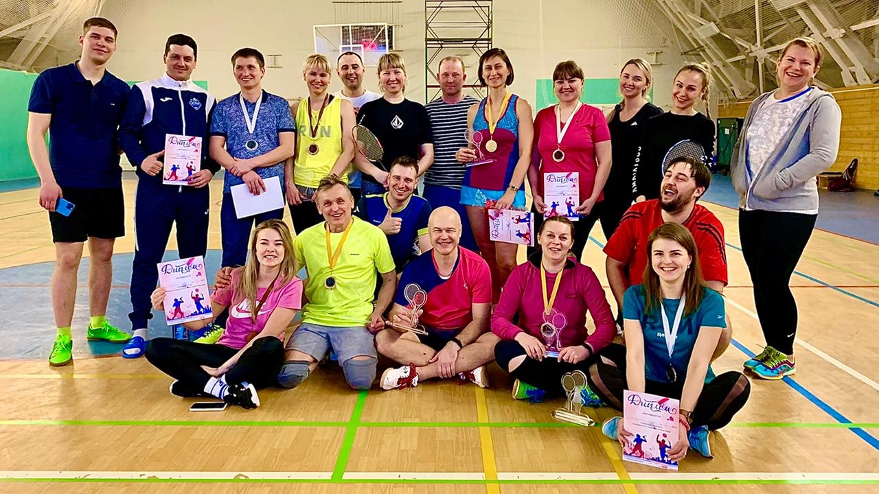 На чемпионате Вилючинского городского округа по бадминтону сотрудники СОК (г. Вилючинск) завоевали три медали