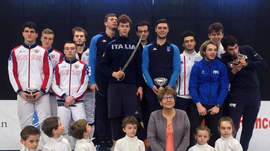 Саблист ЦСКА Владислав Поздняков завоевал командное «серебро» на юниорском Кубке мира в Дурдане