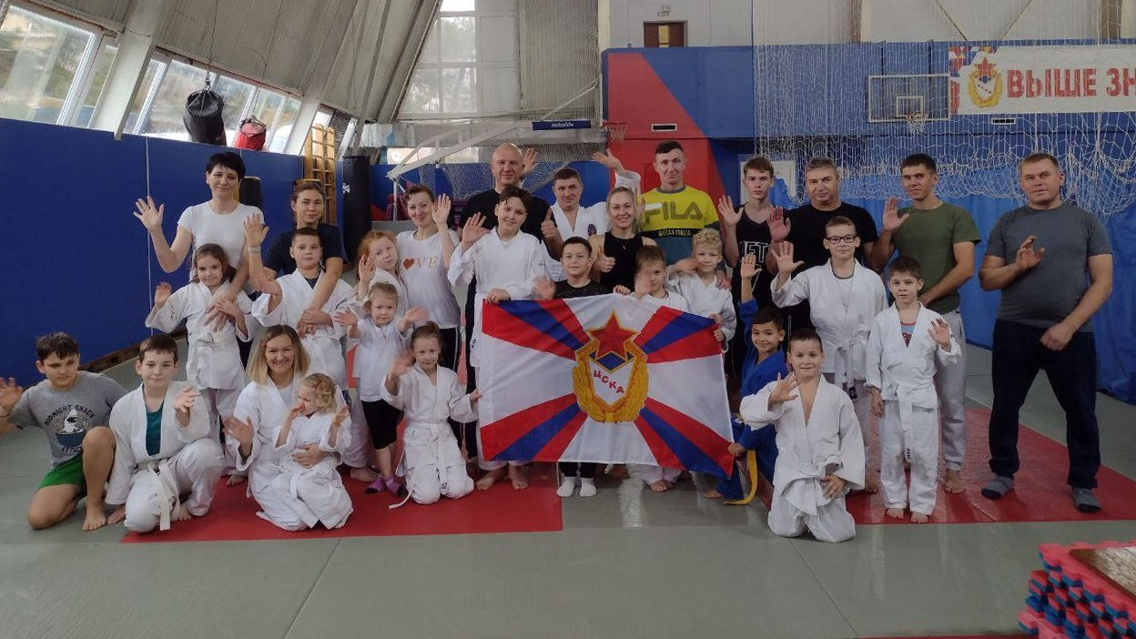 В СЦ (г. Геленджик) филиала ЦСКА (г. Севастополь) провели очередную совместную тренировку с элементами дзюдо для детей и родителей