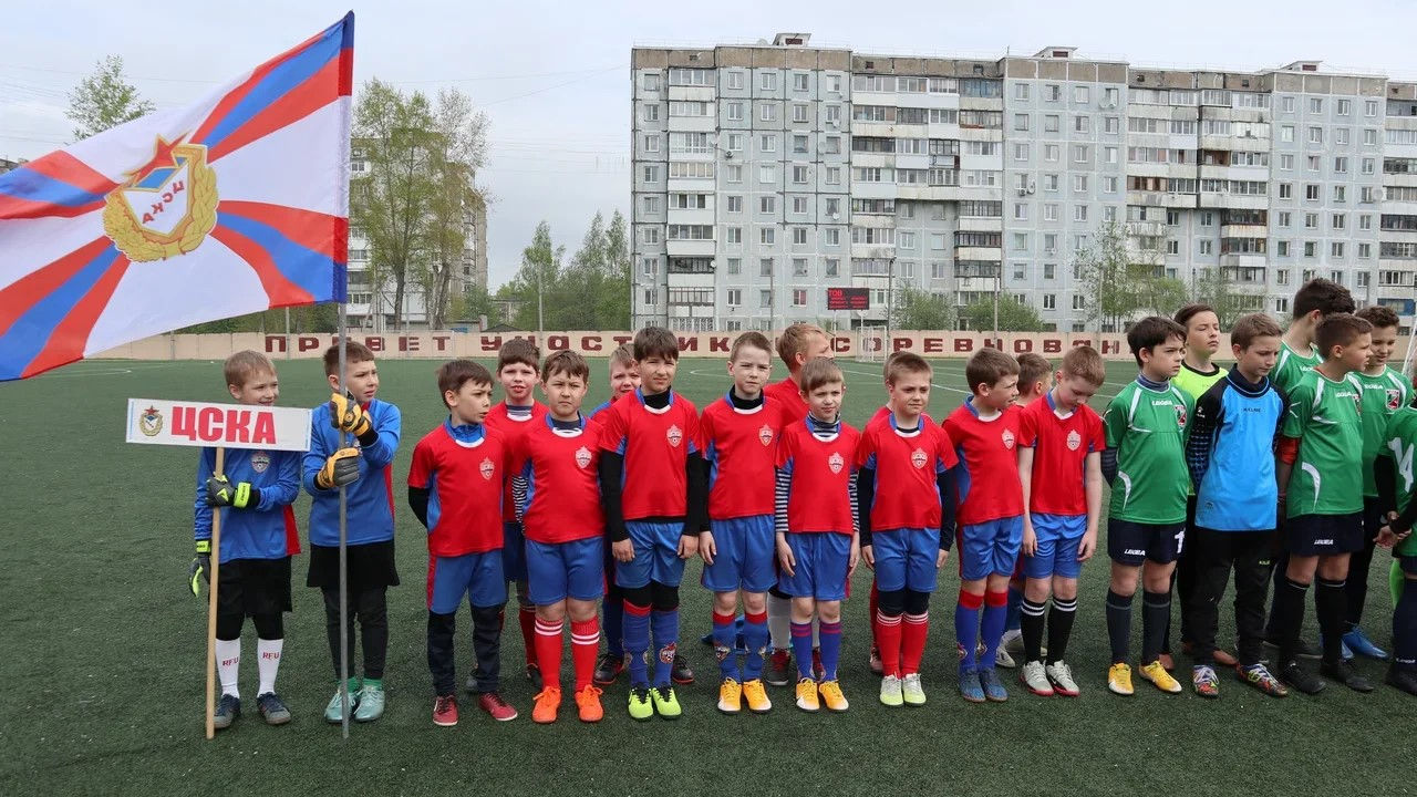 В Смоленске состоялся турнир на призы ветеранов армейского футбола