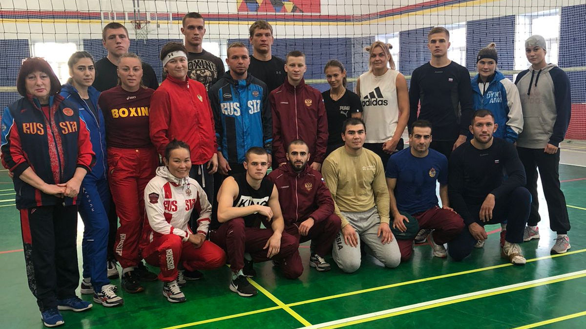 Сборная ВС РФ проводит завершающий этап подготовки к чемпионату мира среди военнослужащих по боксу