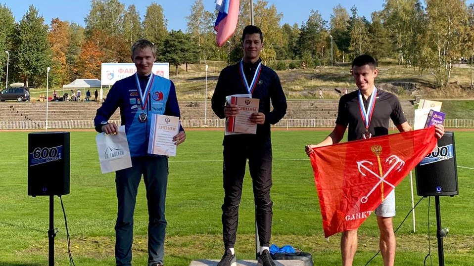 Армейские ориентировщики из Санкт-Петербурга Константин Серебряницкий и Игорь Попов - призеры чемпионата России