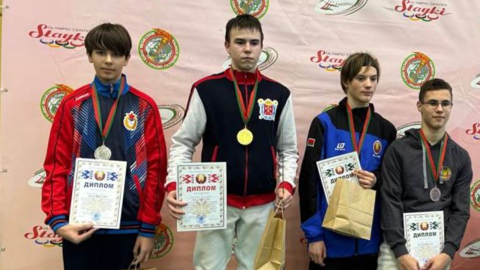 Спортсмен ЦСКА занял второе место на открытом турнире «Детская лига» по фехтованию