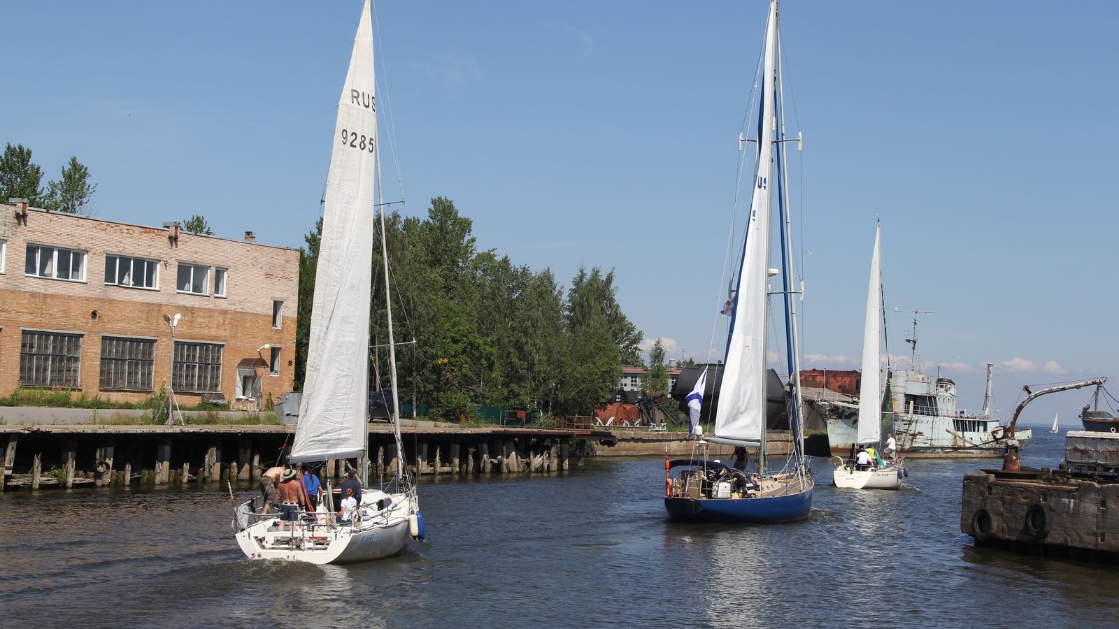 Армейская яхта «Adventure» — победитель парусной гонки на приз купца Сидорова