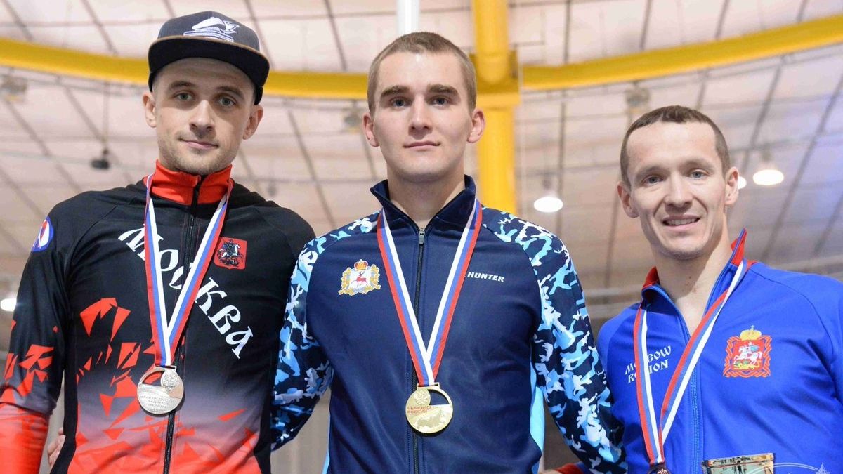 Конькобежцы ЦСКА завоевали 7 наград в первый день чемпионата России в Коломне