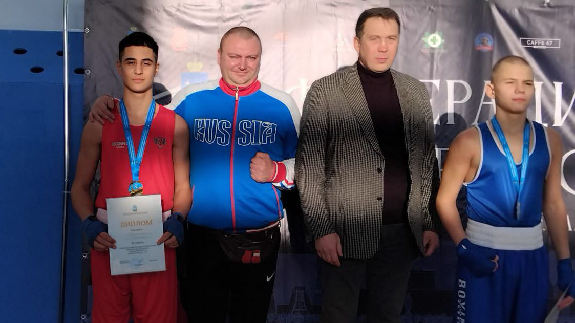 Воспитанники самарской спортшколы ЦСКА завоевали «золото» и «бронзу» на Первенстве городского округа Самара по боксу