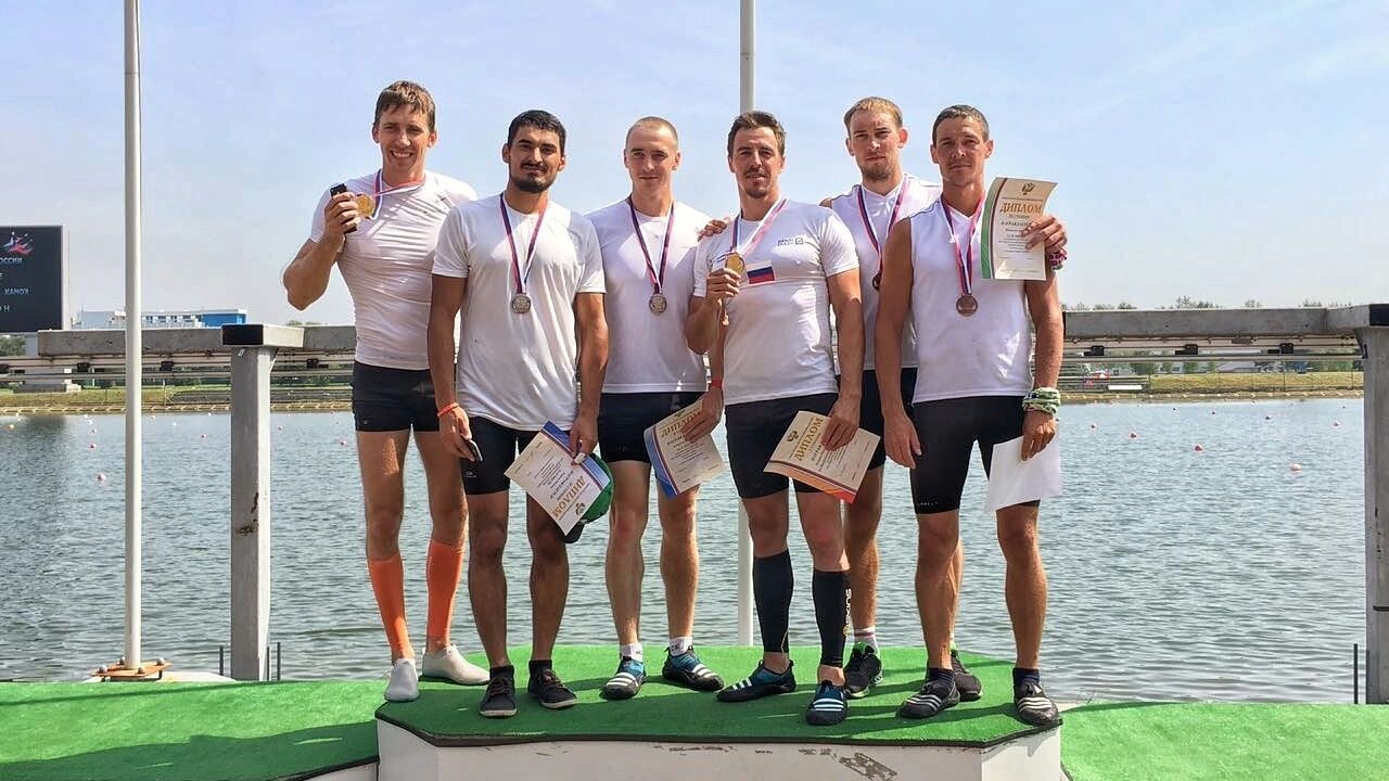 Армеец Павел Петров – чемпион России по гребле на байдарках и каноэ