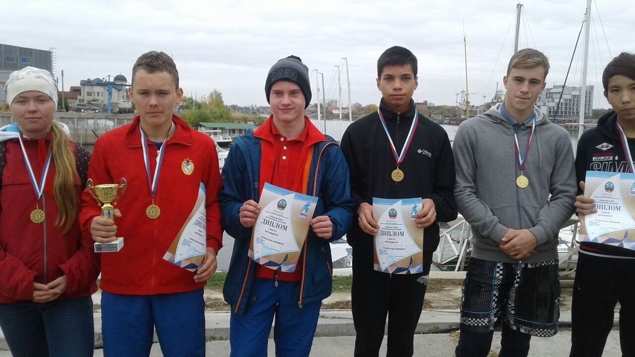 Яхтсмены ЦСКА/Астрахань выиграли две медали на соревнованиях в Астрахани