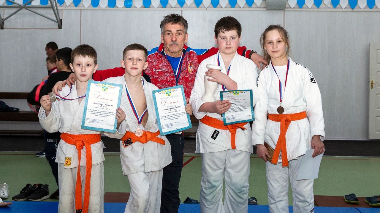 Юные дзюдоисты спортшколы г. Абакан (ЦСКА/Самара) завоевали четыре медали на турнире в Саяногорске