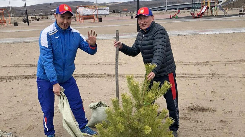 Армейцы спортшколы г. Кызыл (ЦСКА/Самара) посадили сосны в рамках республиканской экологической акции «Дыши свободно»