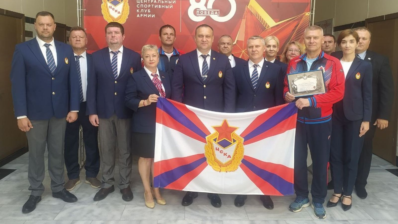 В Самарском филиале ЦСКА состоялось торжественное построение, посвящённое Дню физкультурника
