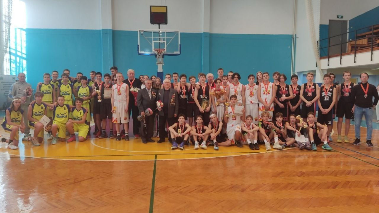 На спортивной базе «Черноречье» самарского филиала ЦСКА прошёл открытый турнир Волжского района Самарской области по баскетболу